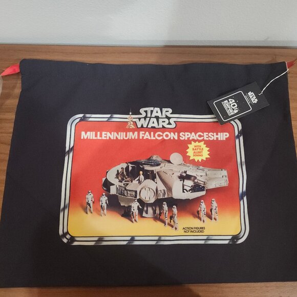 sw-harvey-bags-1200x683.png Harveys Star Wars Millennium Falcon Spaceship Duster Bag Tote